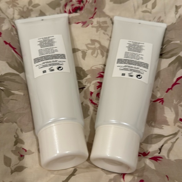COPY - Cle de peau Synactif Cleansing cream set of 2 - Picture 2 of 3